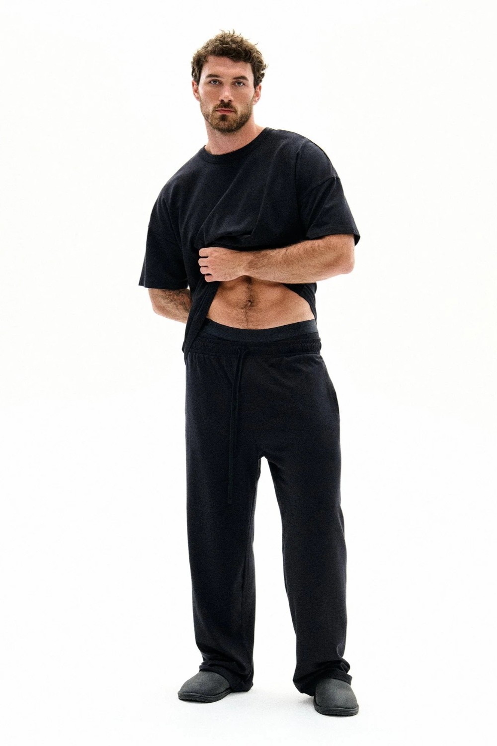 תמונת כל הלוק של STRAIGHT LEG PANT